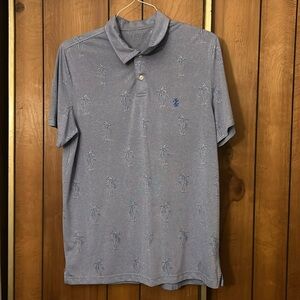 Men’s izod golf shirt.